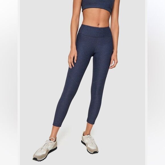 Outdoor Voices 3/4 Warmup Leggings – Navy, Compression Fit, Size M - Picture 1 of 6